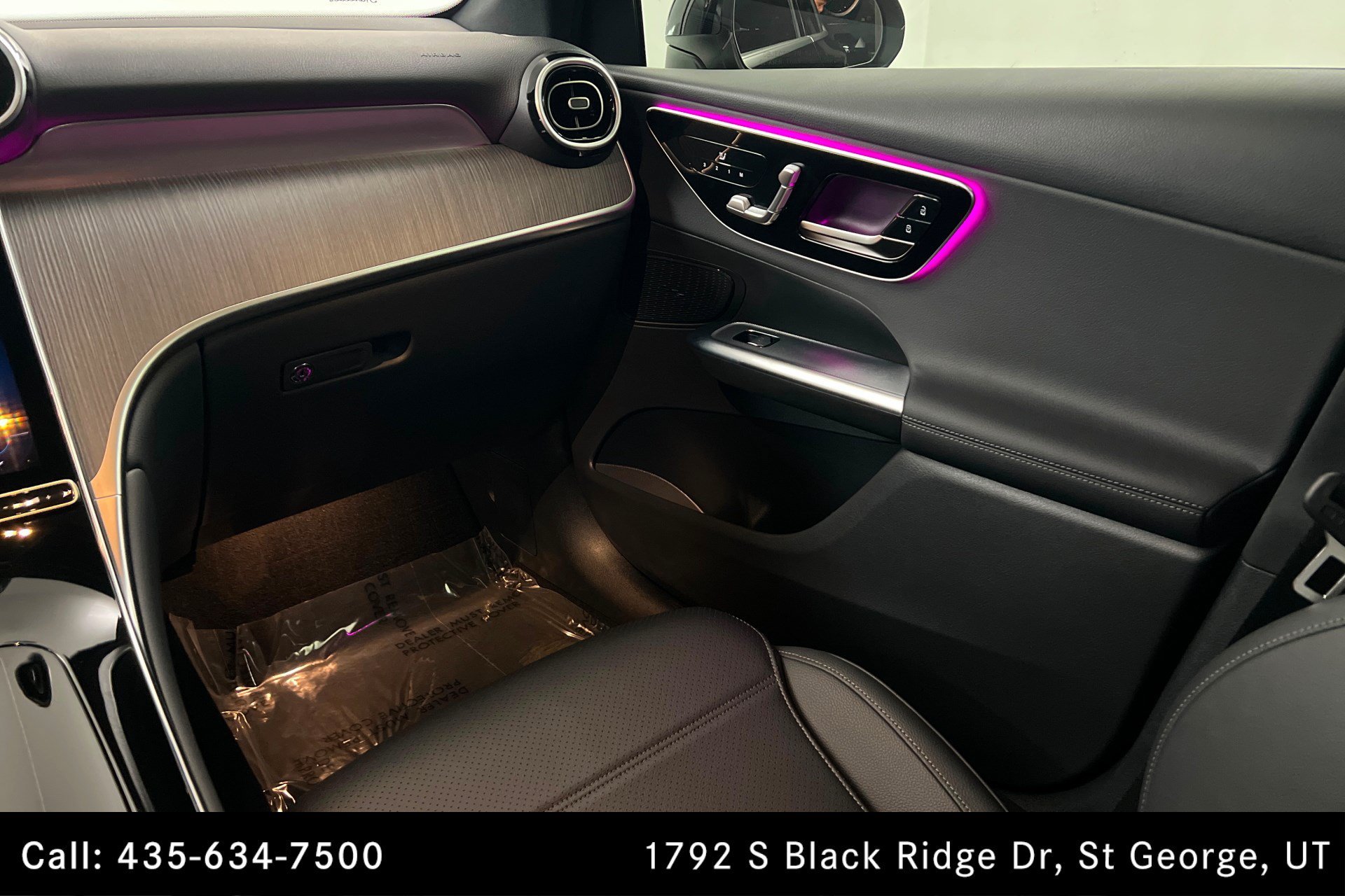 Certified Used 2026 Black Mercedes-Benz GLC 300 image 11