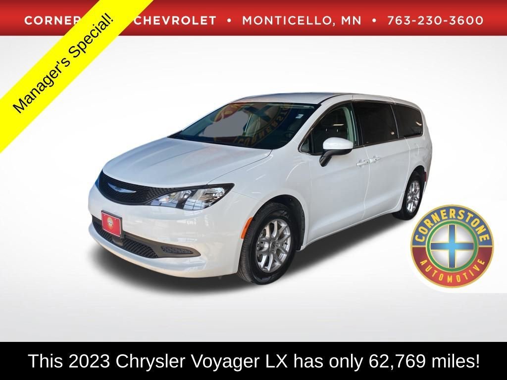2023 Chrysler Voyager LX's photo