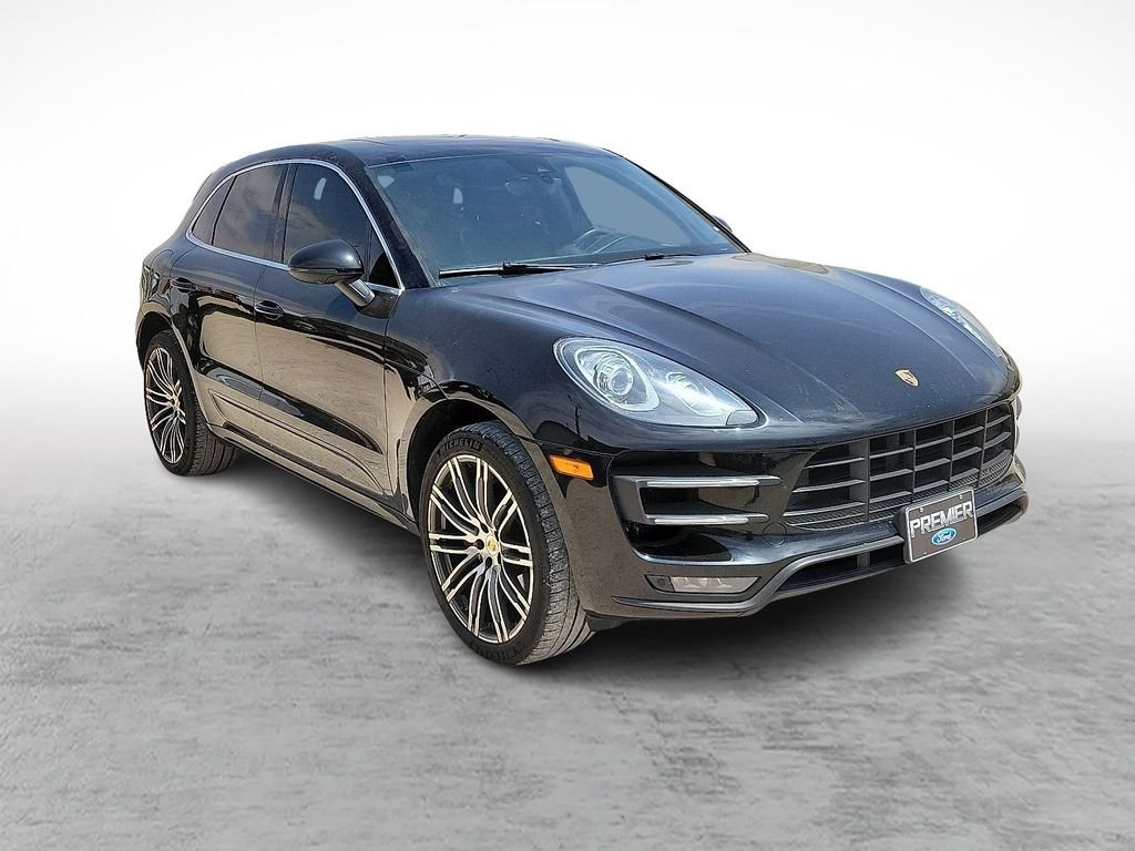 2015 Porsche Macan Turbo's photo