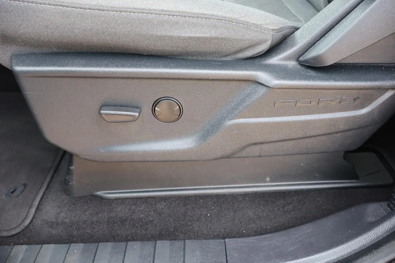 Used 2025 Carbonized Gray Ford XLT image 11