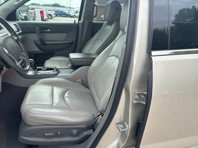 Used 2014 Gold GMC SLT-1 image 9