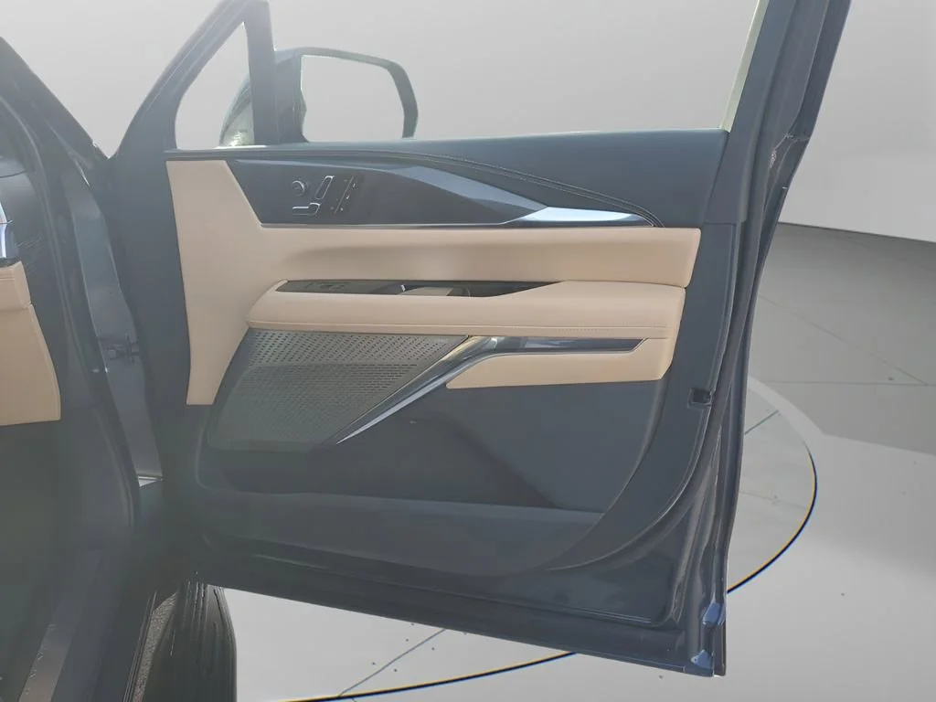 2026 Cadillac Escalade IQL Premium Sport - Photo 16