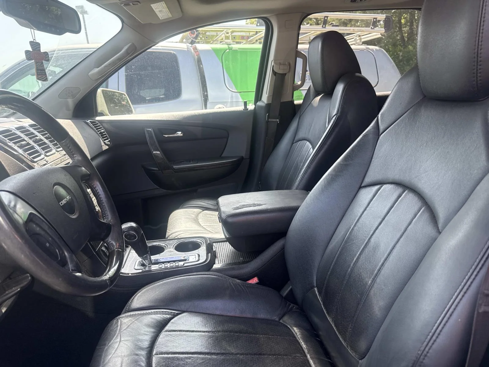 Used 2012 White GMC Denali image 3