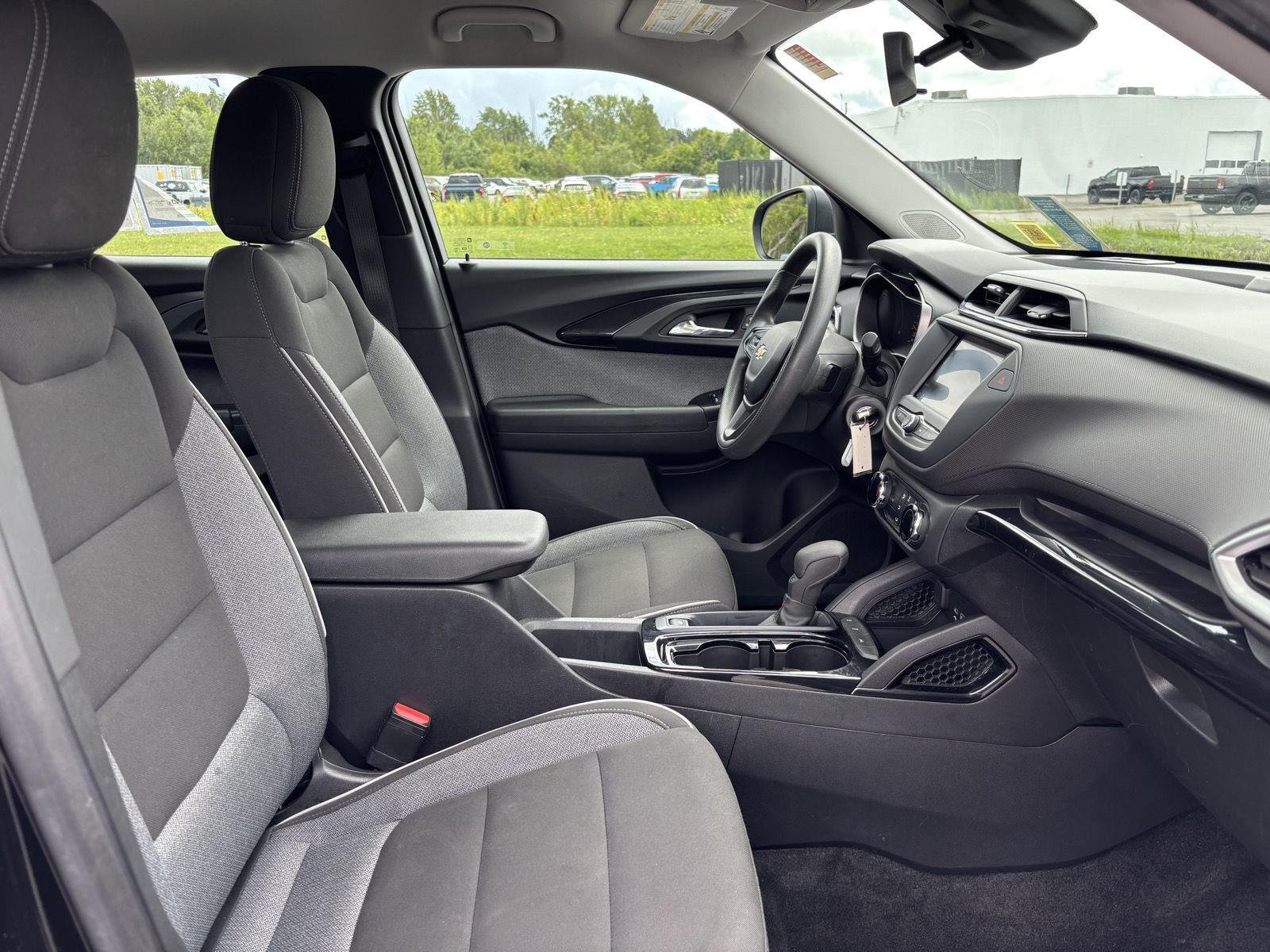 Used 2022 Mosaic Black Metallic Chevrolet LS image 33