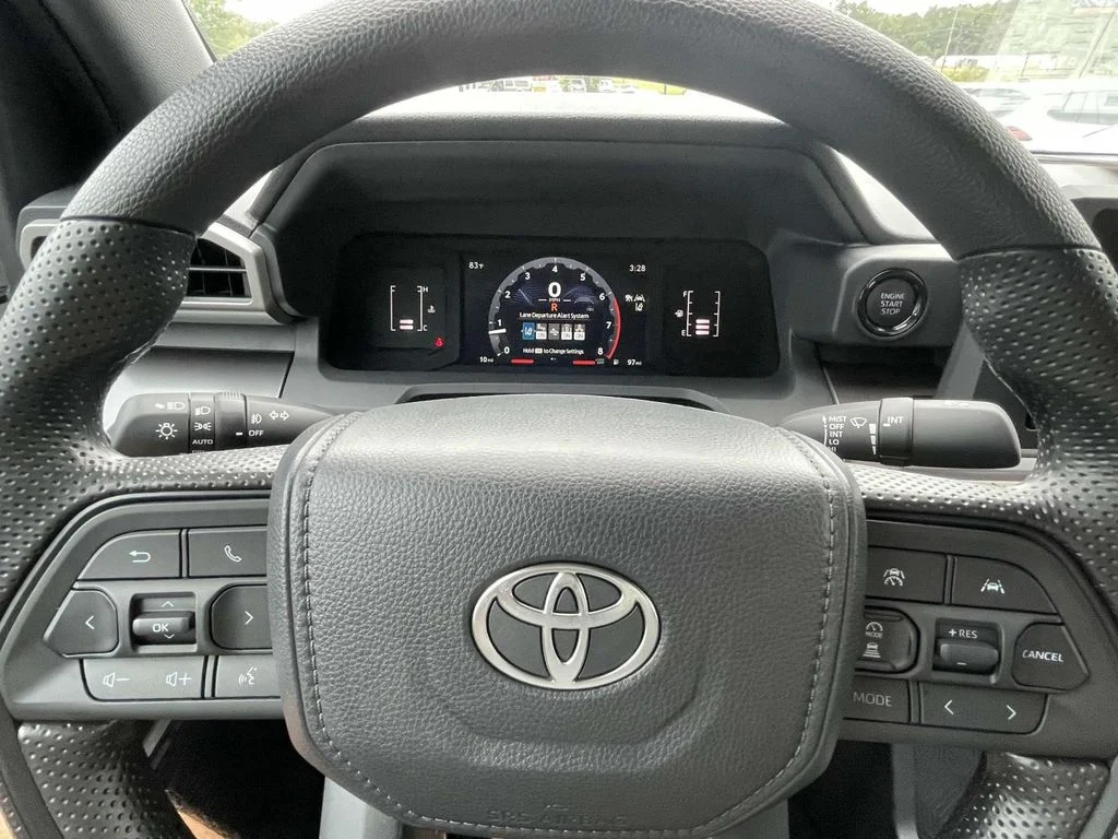 2025 Toyota Tacoma SR5 - Photo 16