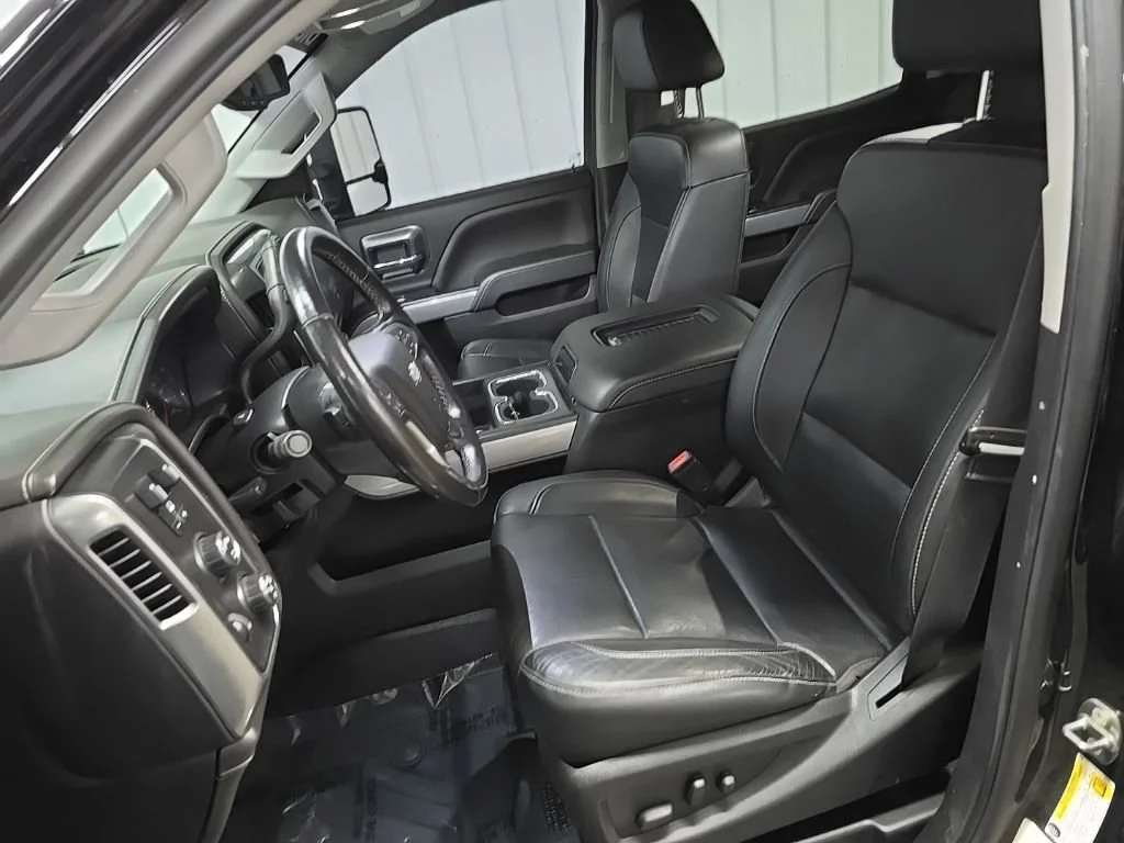 Used 2019 Black Chevrolet LTZ image 30
