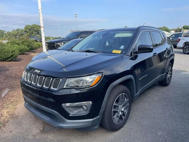 Used 2018 Black Jeep Latitude image 3