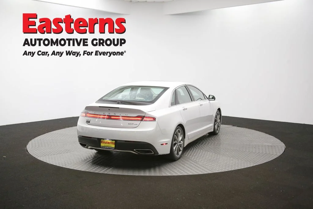Used 2019 White Lincoln Reserve image 41