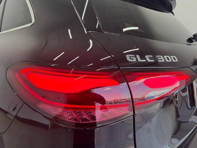 Certified Used 2024 Black Mercedes-Benz GLC 300 image 33