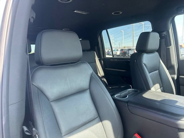 2025 Chevrolet Suburban Z71 - Photo 32
