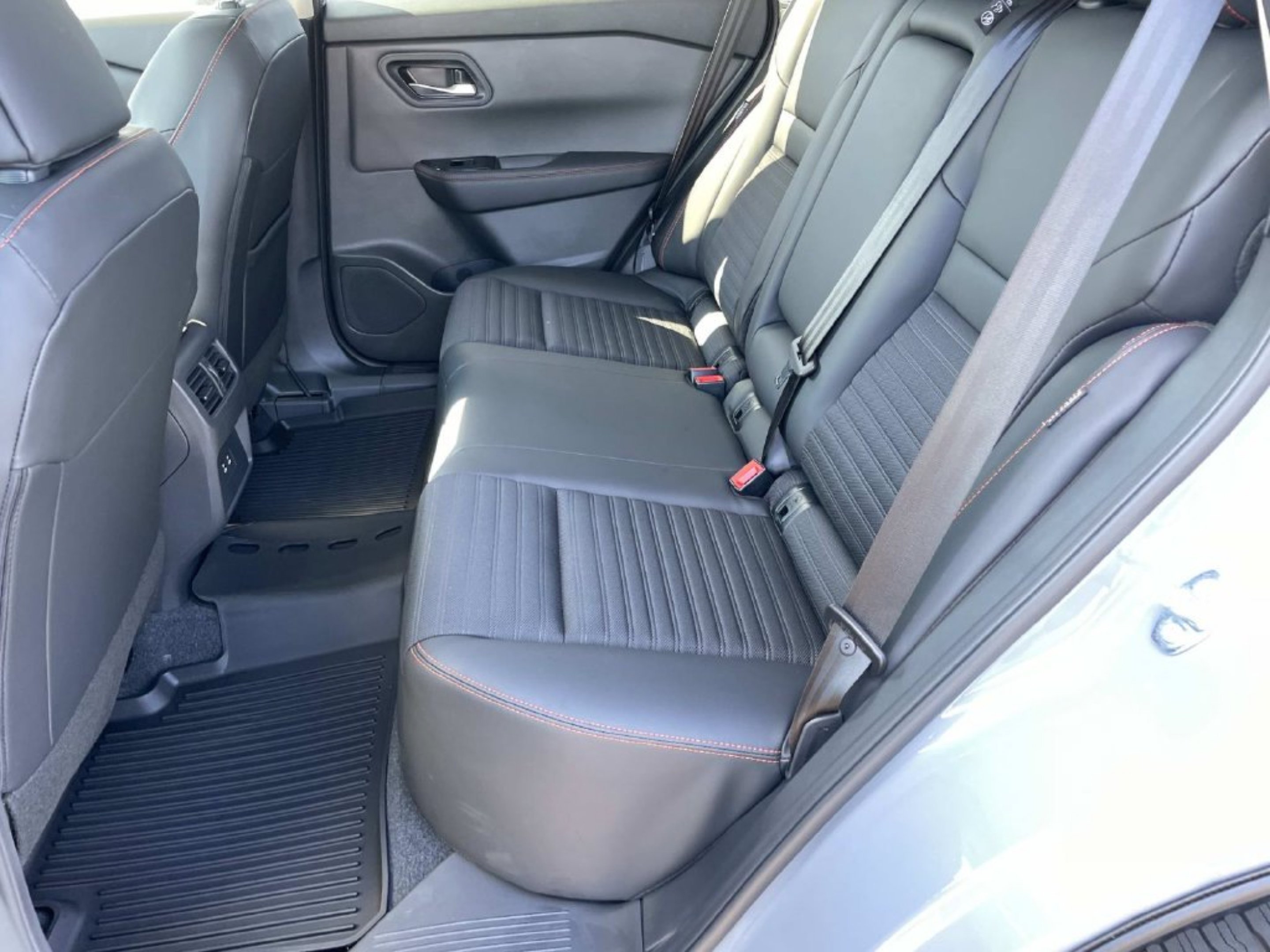 New 2026 Boulder Gray Pearl Nissan Rock Creek image 11