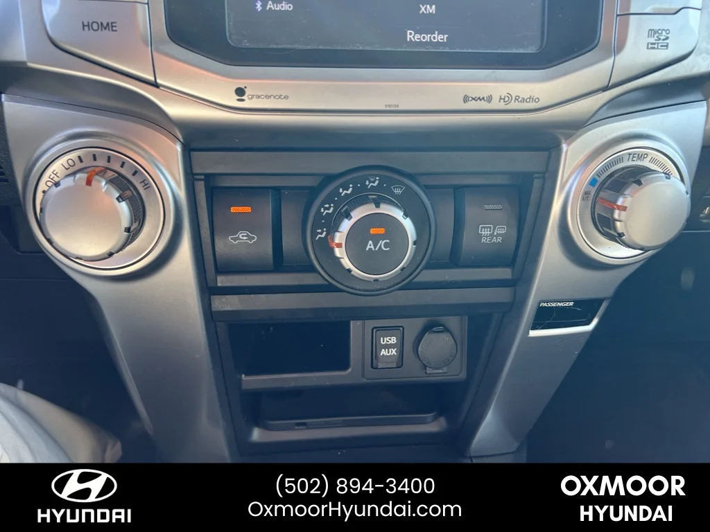 Used 2016 Super White Toyota SR5 image 16