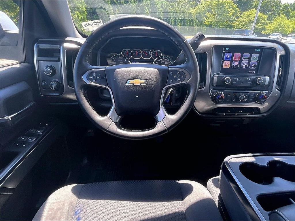 Used 2018 Silver Chevrolet LT image 17