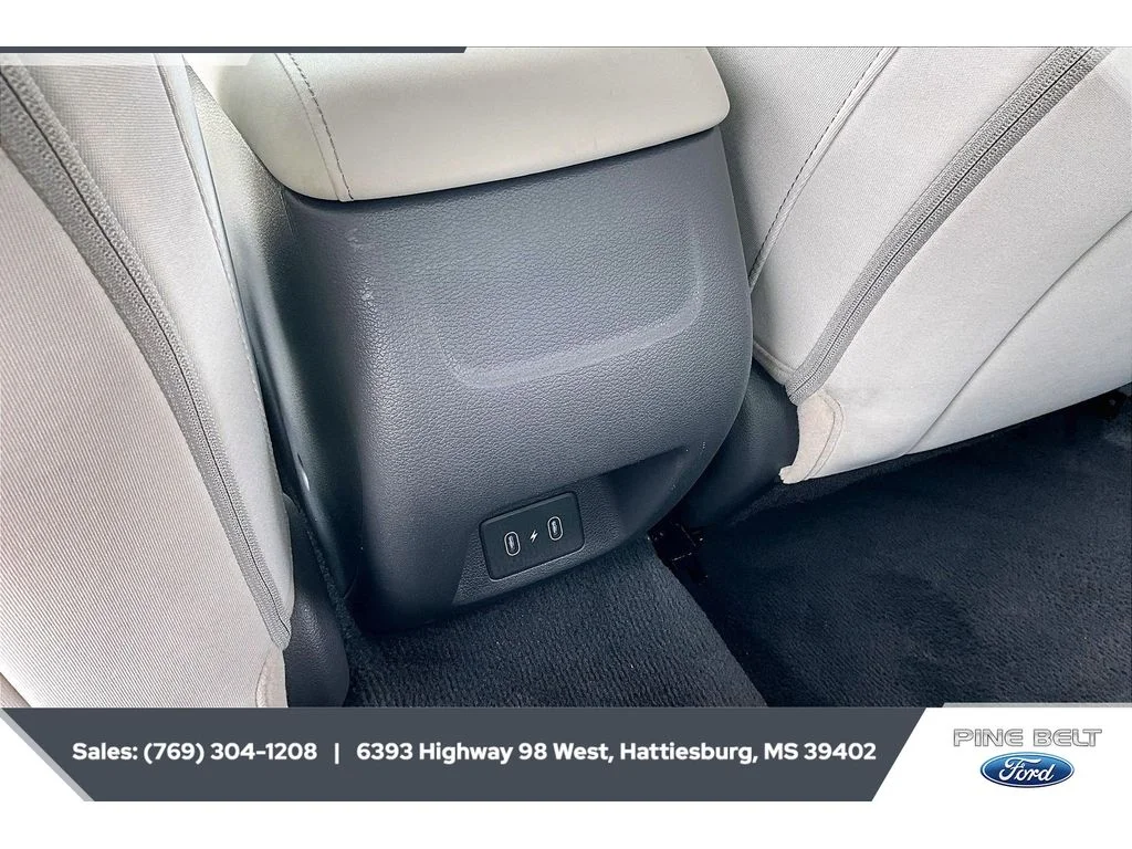 Used 2025 Ultimate red Hyundai SEL image 24