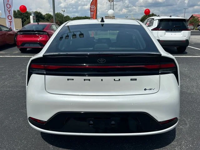 New 2027  Toyota XLE image 4