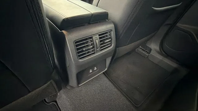 2026 Nissan Rogue Dark Armor - Photo 18