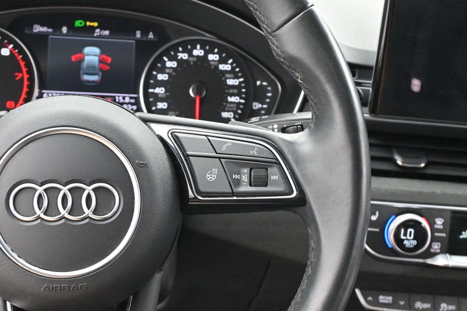 Used 2021 Glacier White Metallic Audi S line Premium image 16