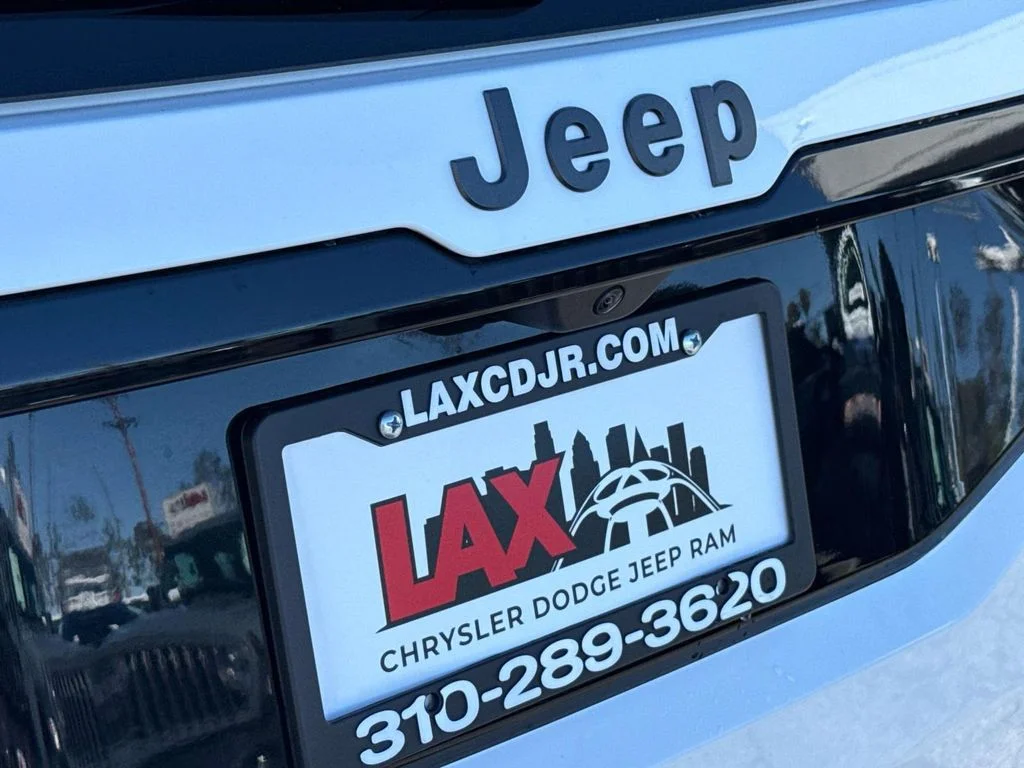 New 2026 White Jeep Overland image 7