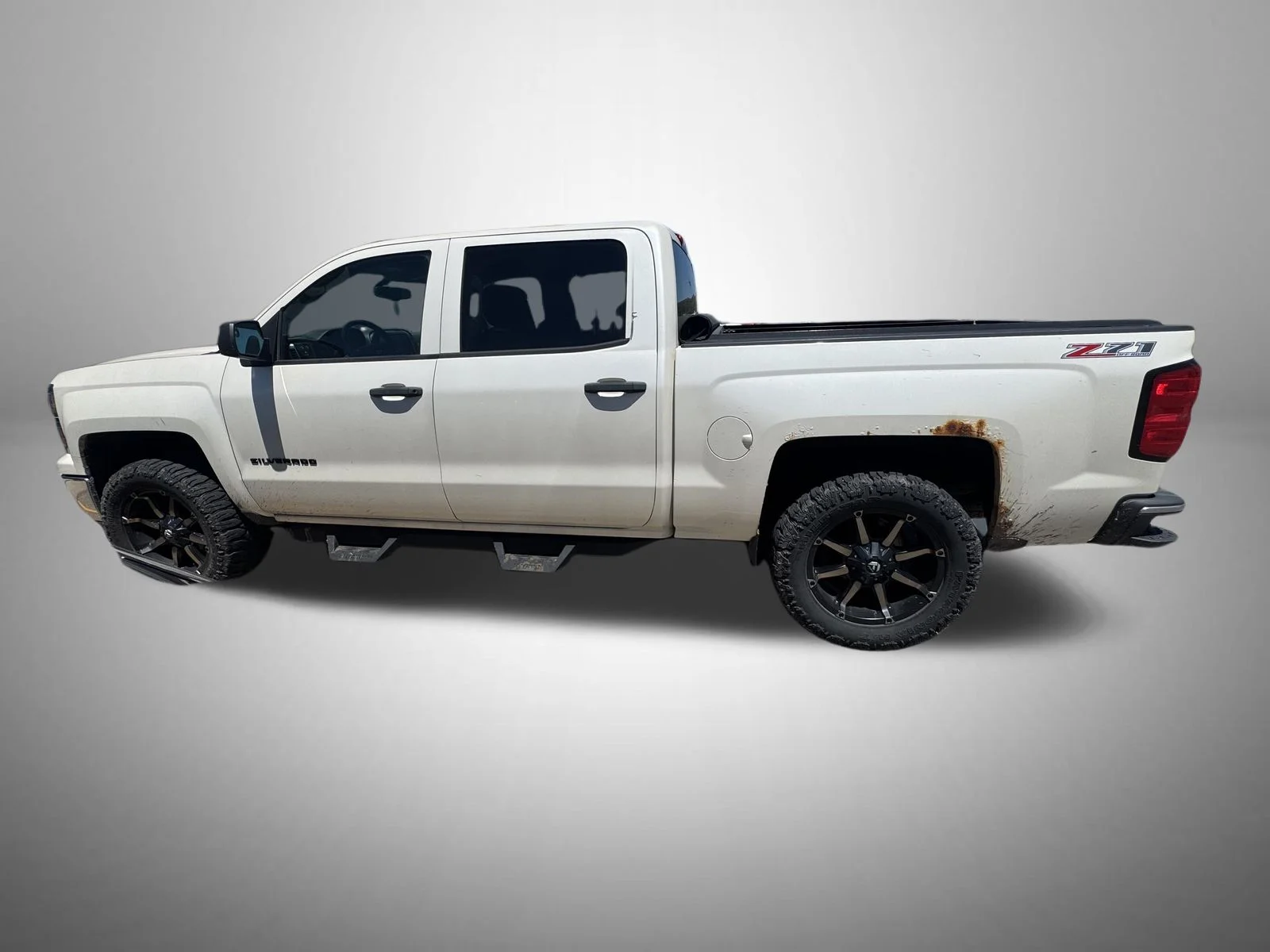 Used 2014 White Chevrolet LT image 2
