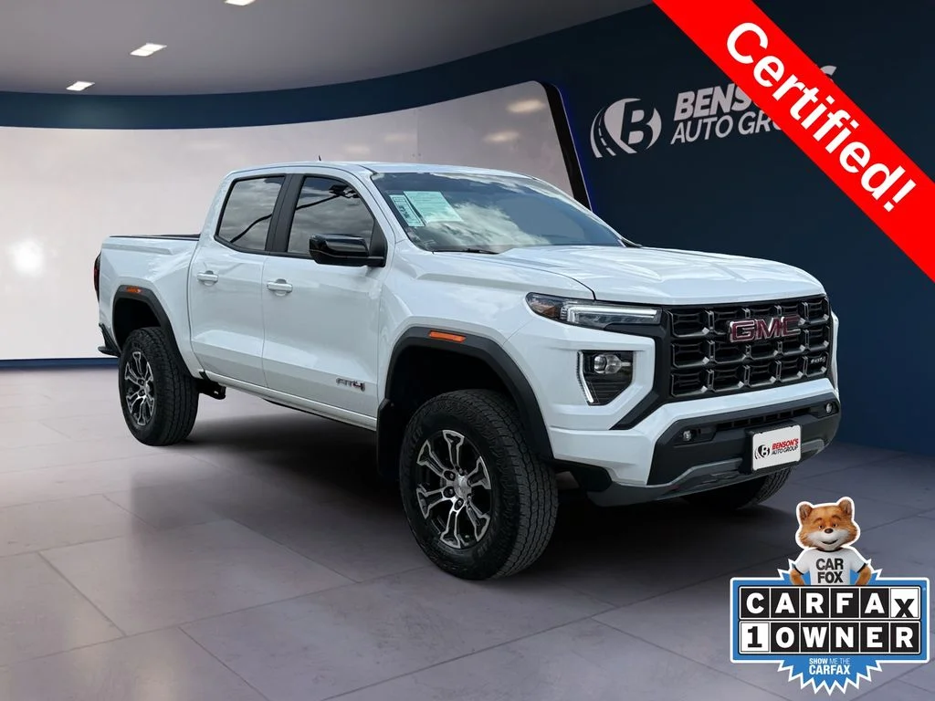 Used 2025 White GMC AT4 image 7
