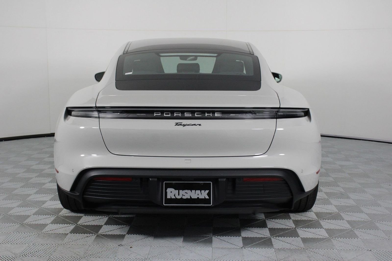 New 2026 Chalk Porsche  image 6