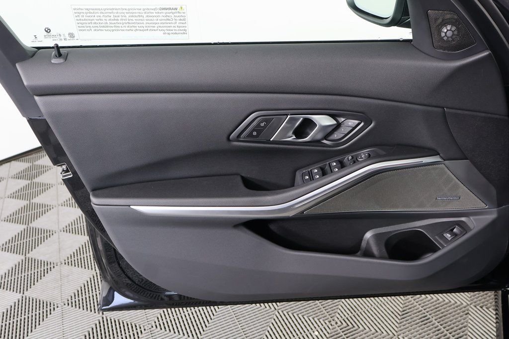 2026 BMW 3 Series 330i - Photo 7