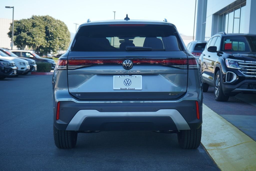 2025 Volkswagen Tiguan SE - Photo 4