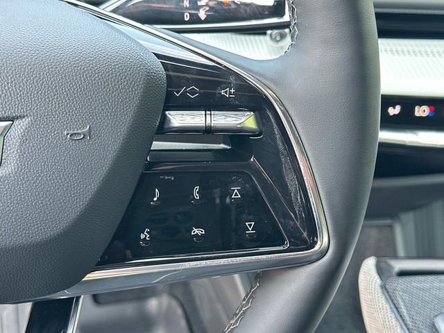 2025 Cadillac OPTIQ Sport 2 - Photo 6