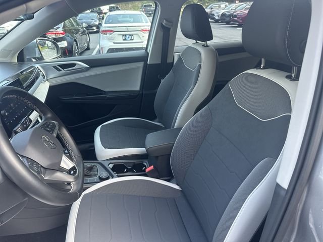 Used 2025 Silver Volkswagen 1.5T SE image 15