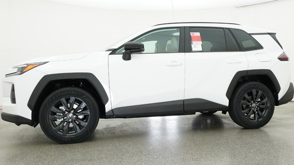 New 2026 Ice Cap Toyota XLE Premium image 11