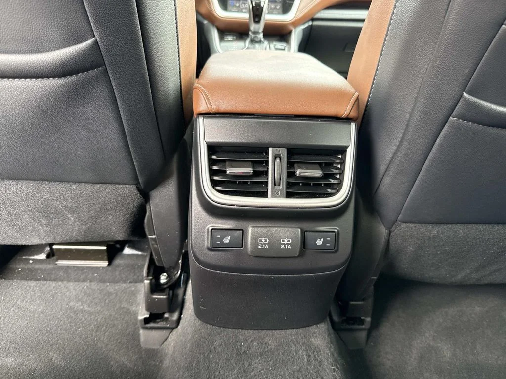 Used 2022 Blue Subaru Touring image 19