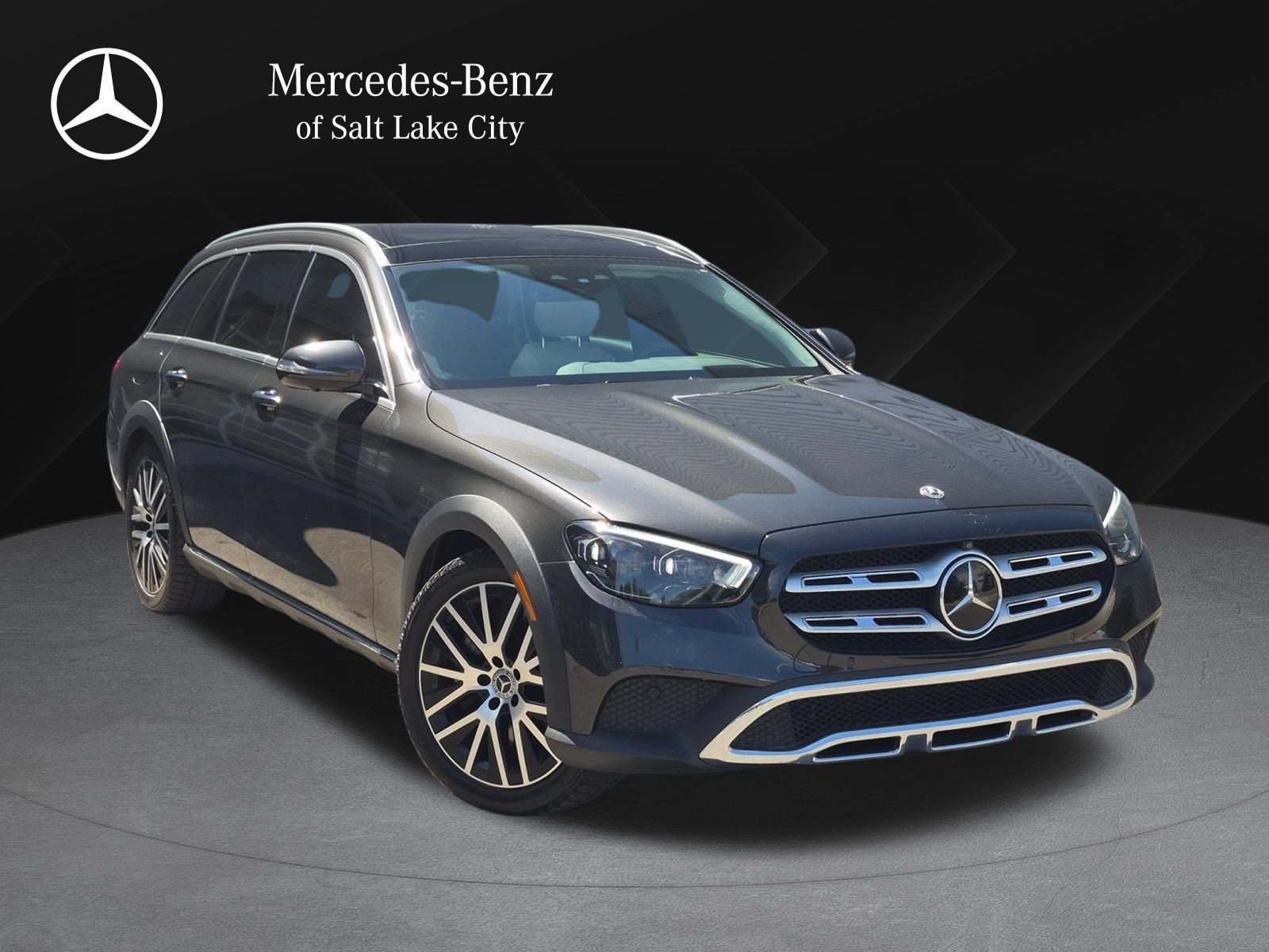 Used 2023 Gray Mercedes-Benz E 450 image 1