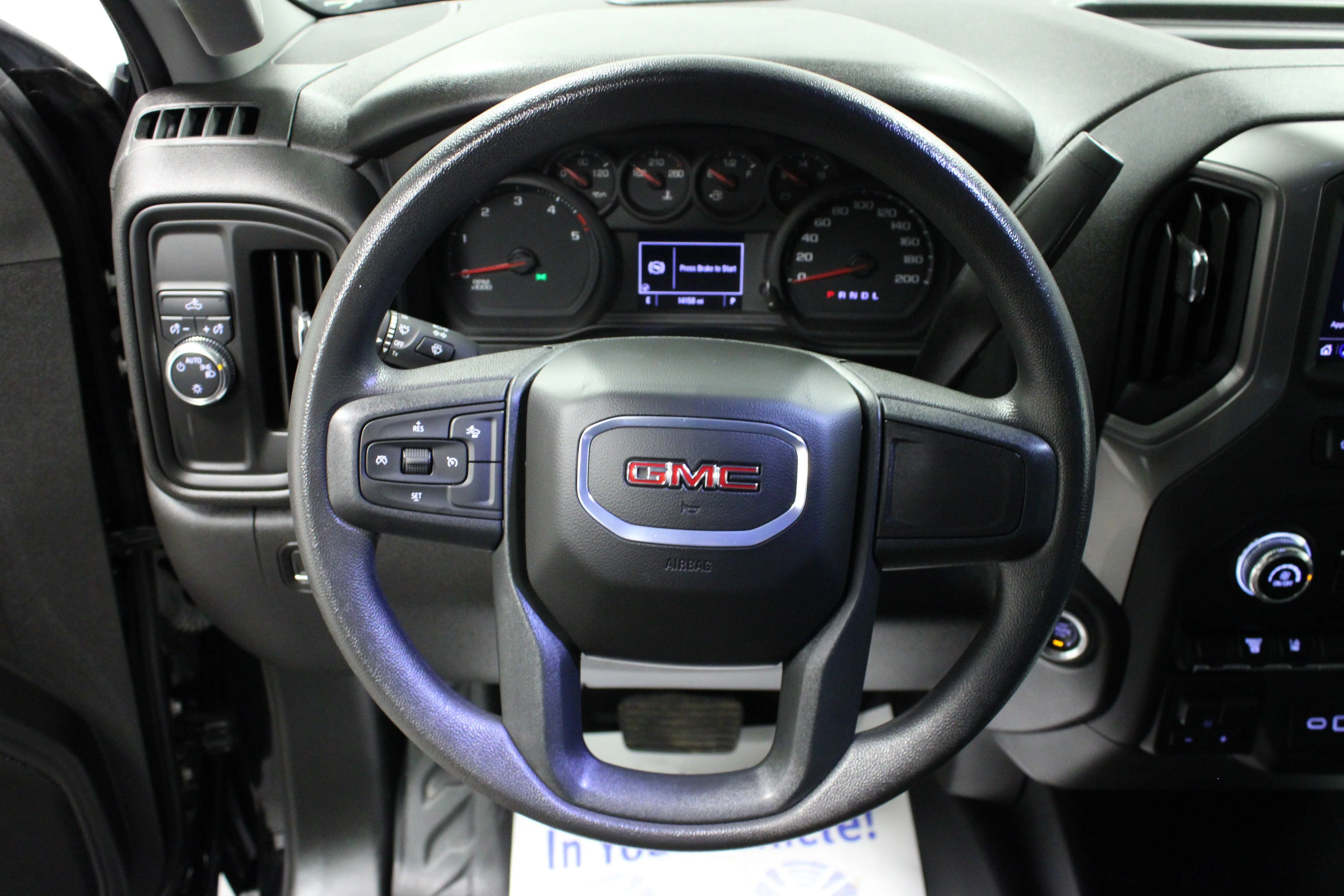 2024 GMC Sierra 3500HD Pro - Photo 16
