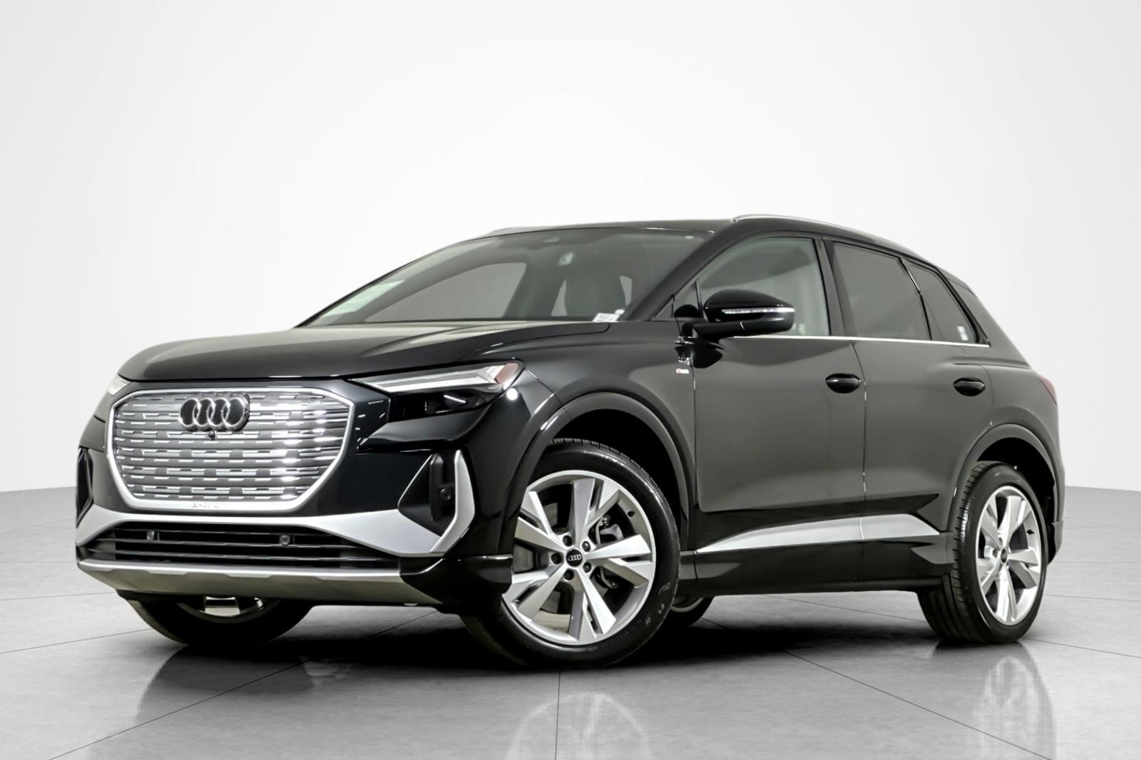 2023 Audi Q4 e-tron Premium