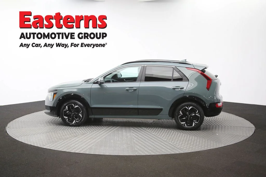 Used 2023 Green Kia Wind image 60