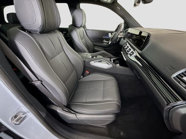 Used 2025 Cirrus Silver Metallic Mercedes-Benz GLS 580 image 31