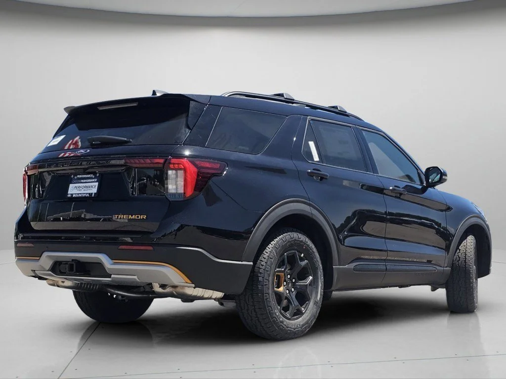New 2026 Agate Black Metallic Ford Tremor image 27