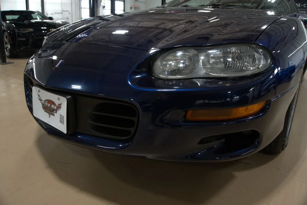 Used 2001  Chevrolet Base image 10