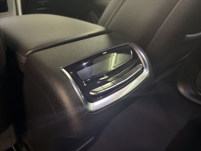 Used 2025 Stellar Black Metallic Cadillac Premium Luxury image 14