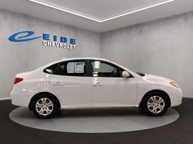 Used 2010 White Hyundai GLS image 13