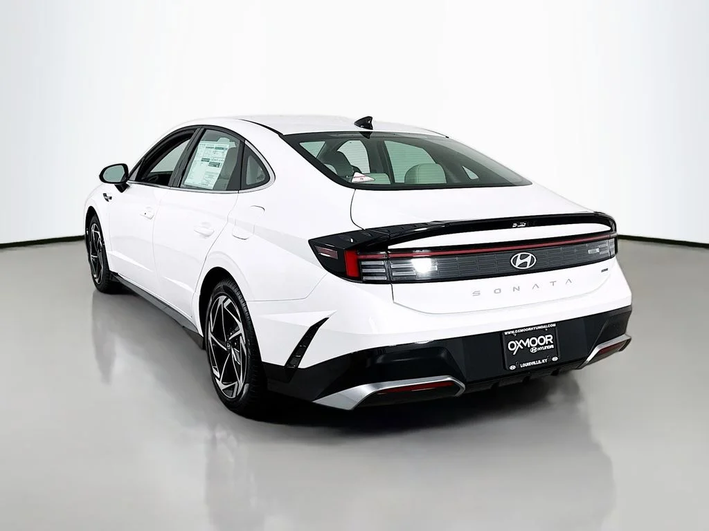 New 2026 Serenity White Hyundai SEL Sport image 5