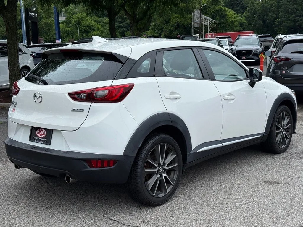 Used 2017 White Mazda Grand Touring image 10