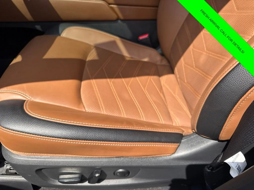 Used 2025 Boulder Gray Nissan Platinum image 52