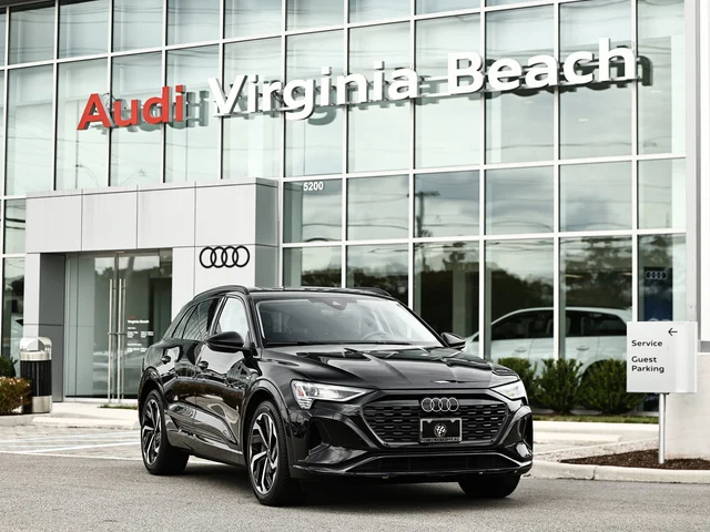 2024 Audi Q8 e-tron Premium Plus