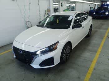 2024 Nissan Altima SV