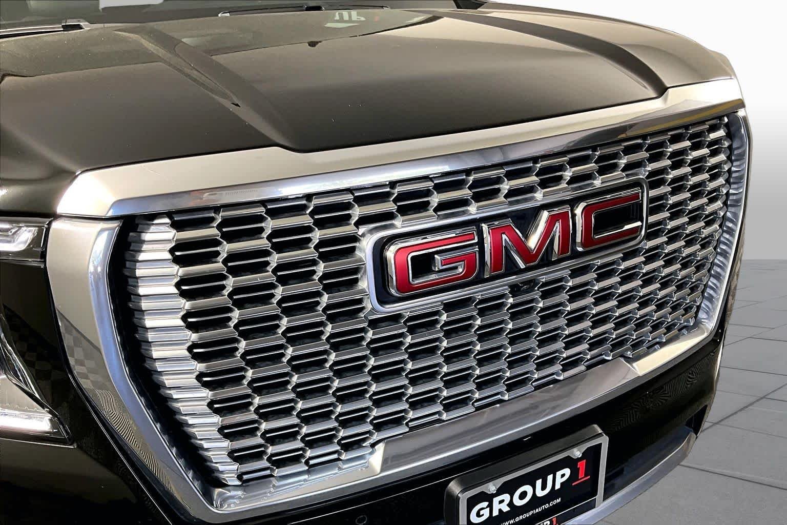 Used 2023 Onyx Black GMC Denali image 29