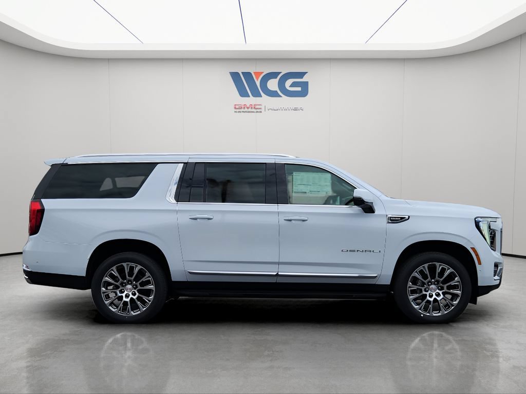 2026 GMC Yukon XL Denali - Photo 3