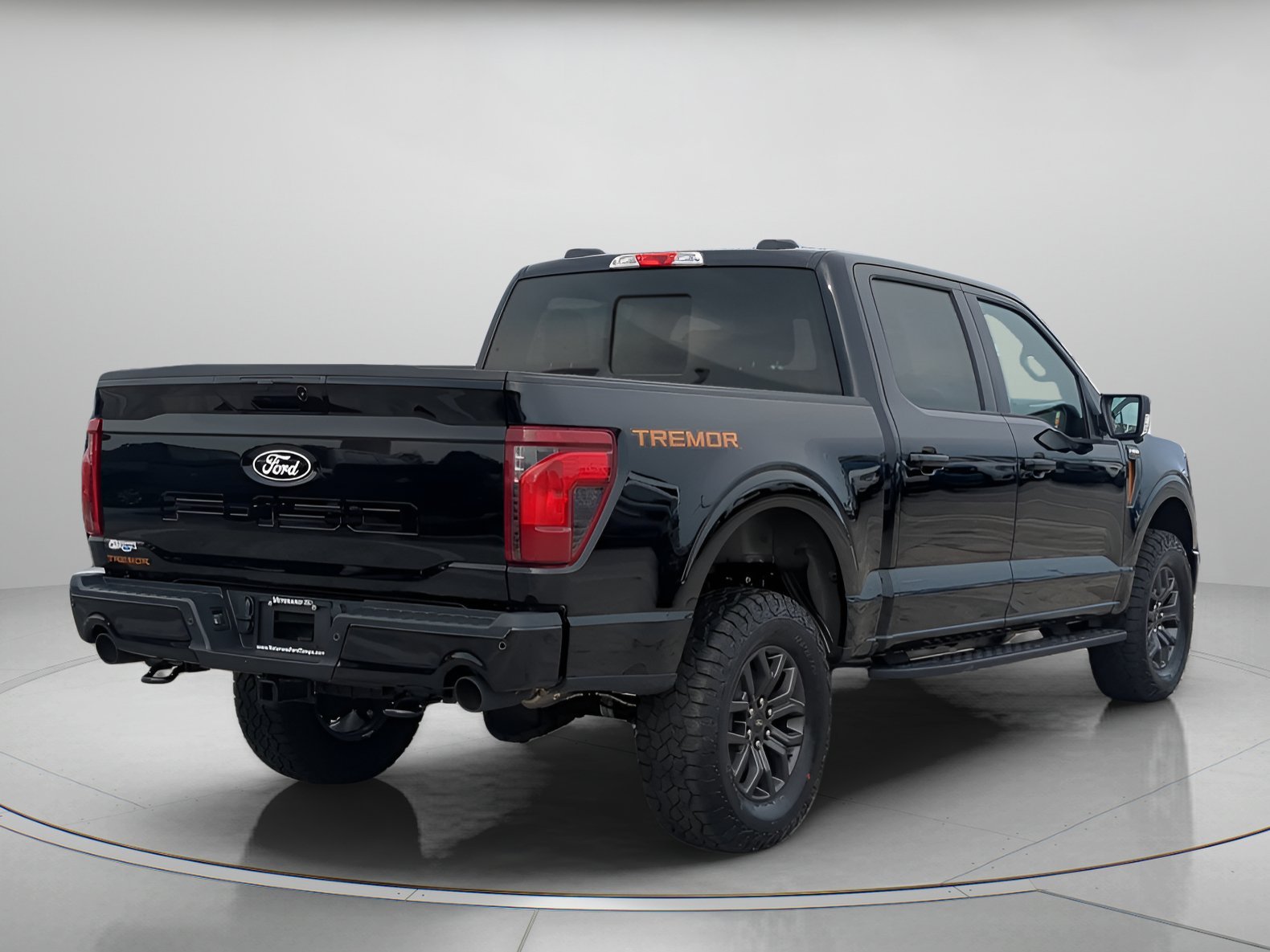 New 2026 Agate Black Metallic Ford Tremor® image 37