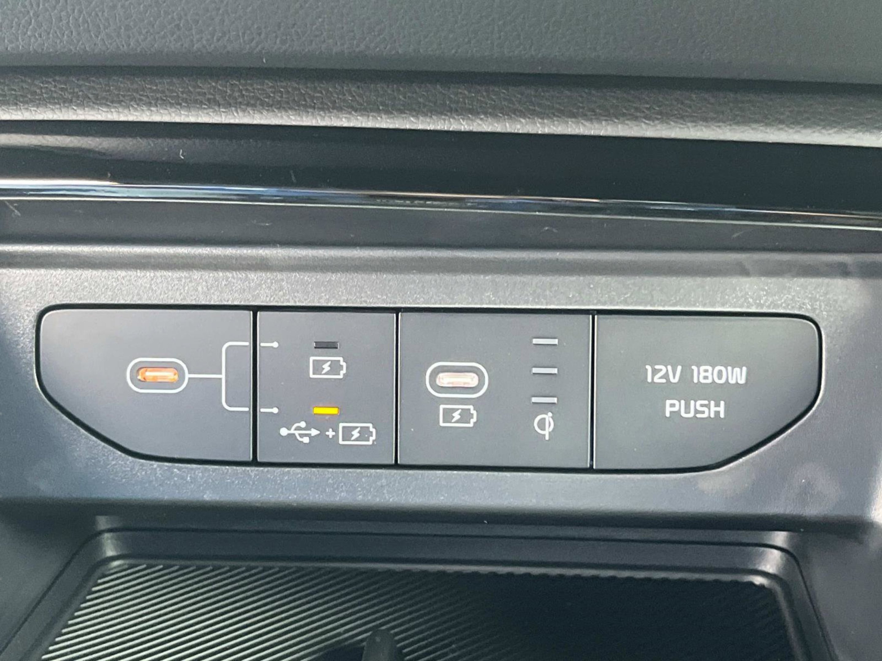 New 2025 Yacht Blue Kia EX image 27