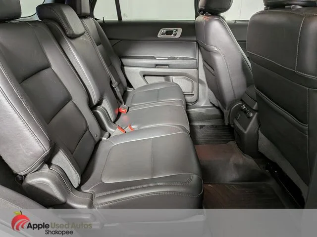 Used 2015 Silver Ford XLT image 46